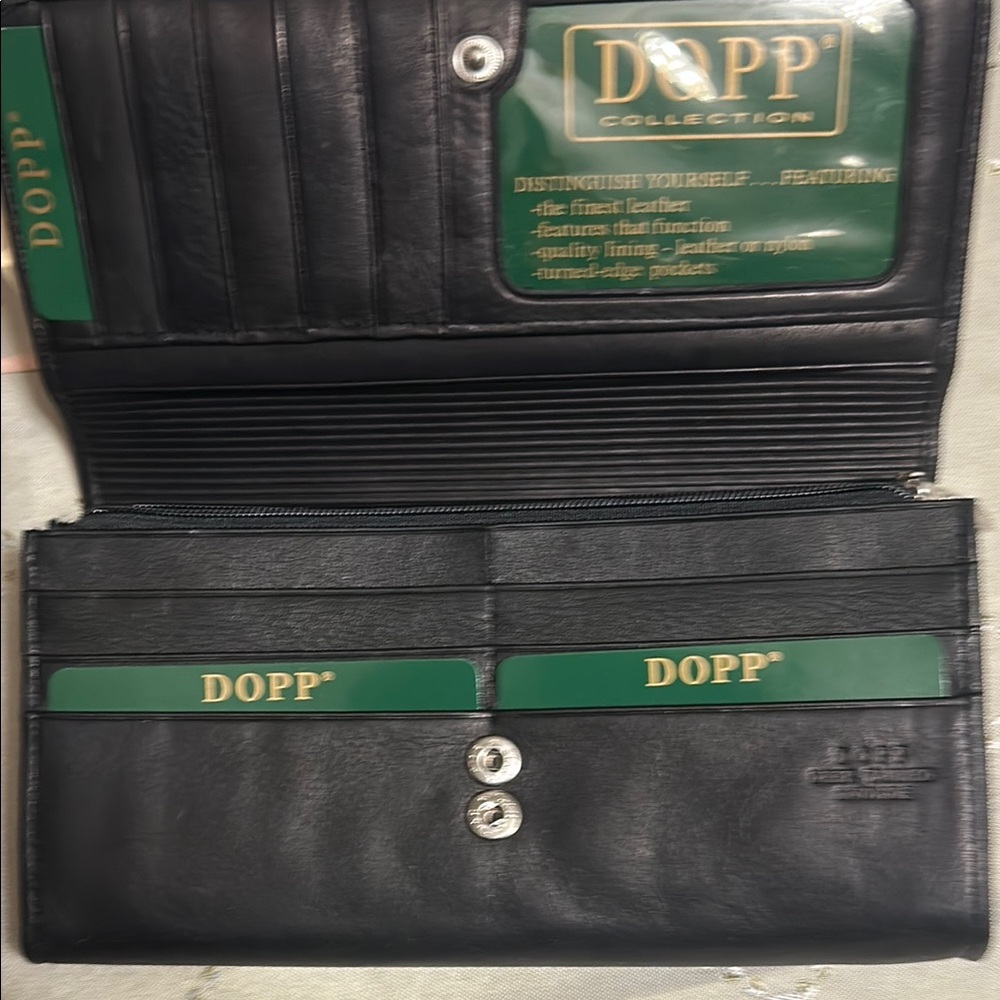 Dopp Black Leather women Wallet
